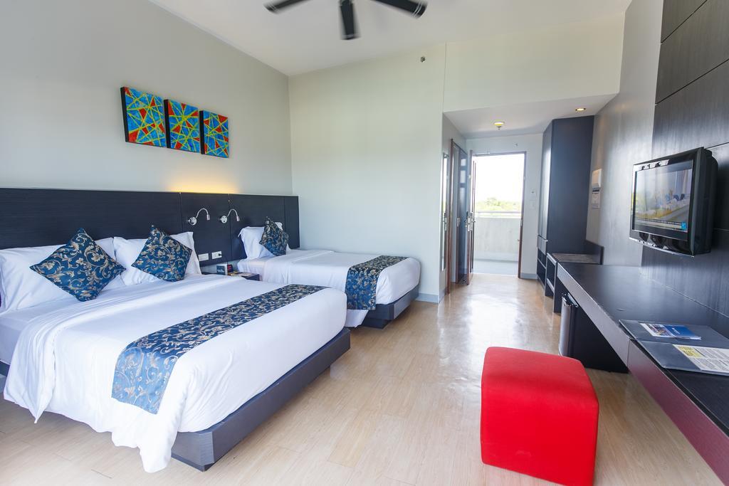 Solea Seaview Resort Lapu-Lapu City Exterior foto