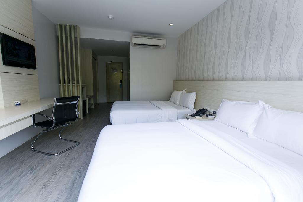 Solea Seaview Resort Lapu-Lapu City Exterior foto